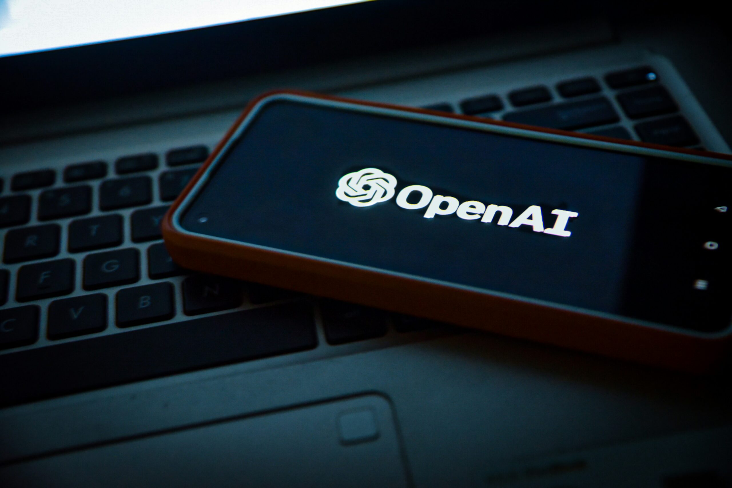 OpenAI暂停视频生成工具Sora测试，因艺术家泄露访问权抗议